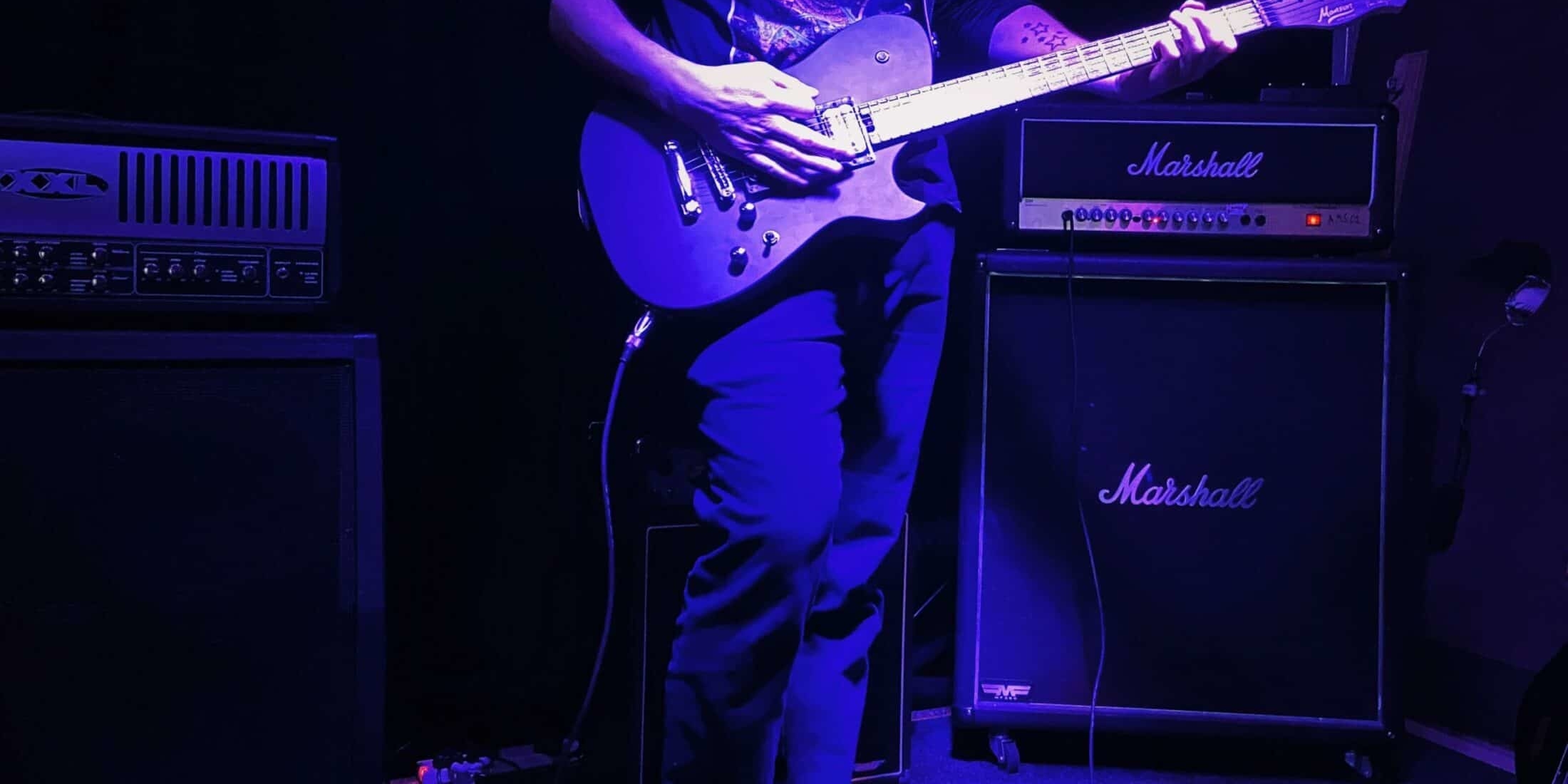 AMS Student using Manson Guitar Works Guitar